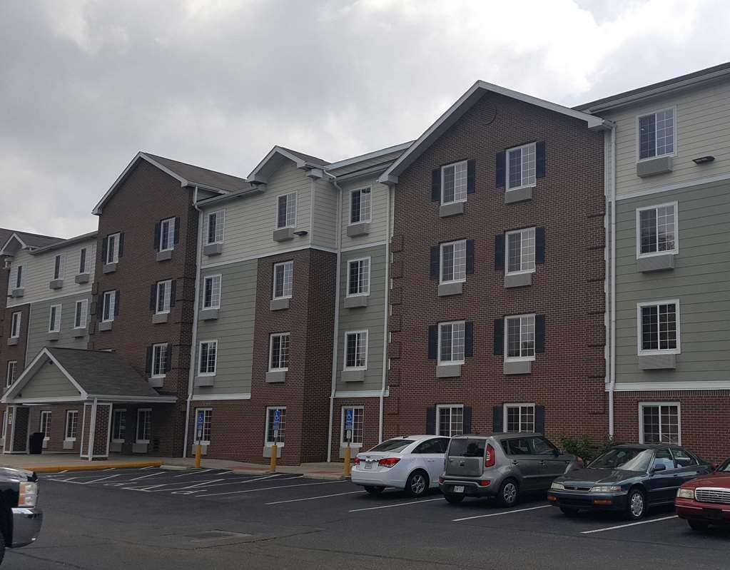 Extended Stay America Select Suites - Akron - South Portage Lakes Zewnętrze zdjęcie