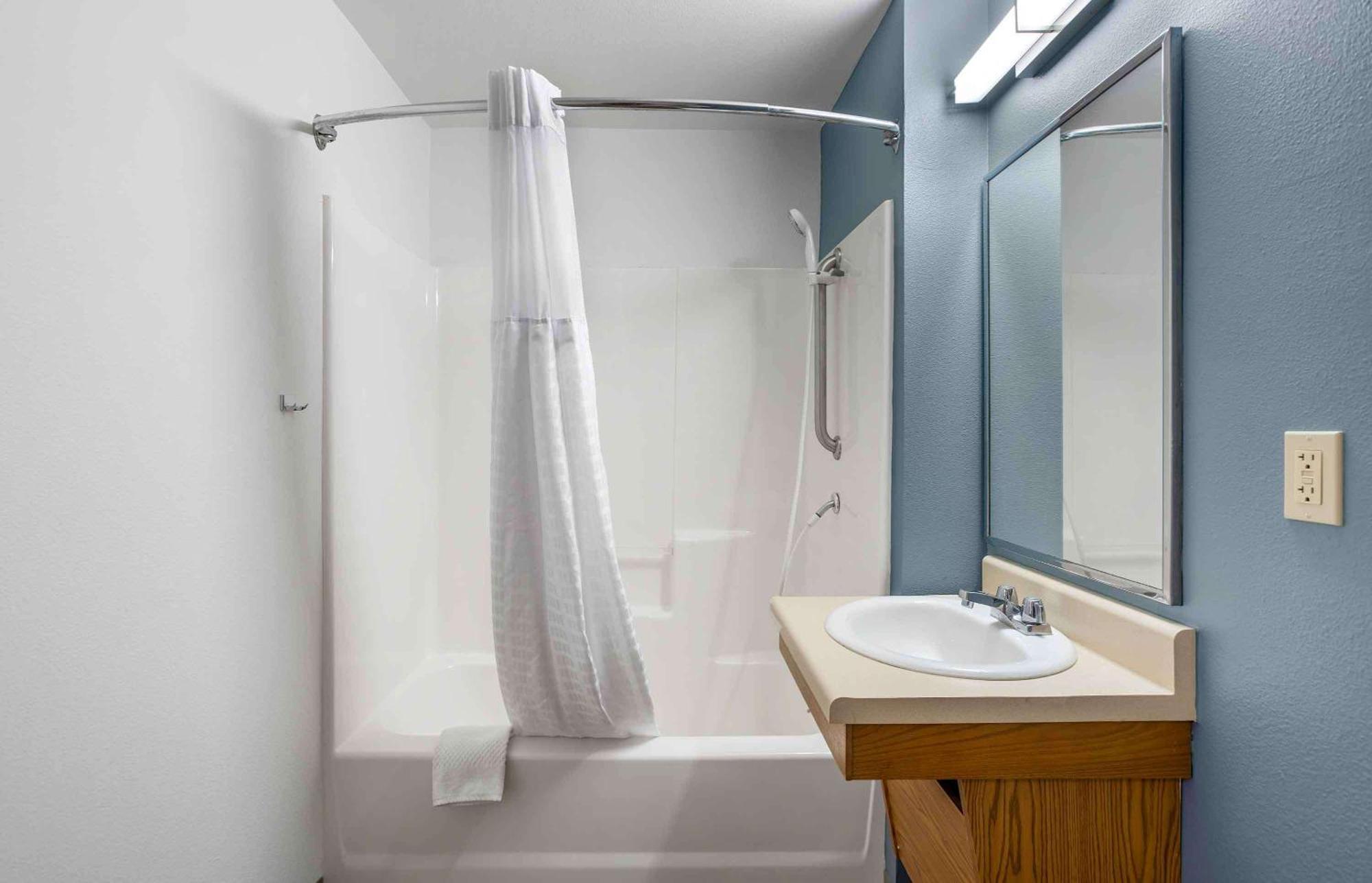 Extended Stay America Select Suites - Akron - South Portage Lakes Zewnętrze zdjęcie