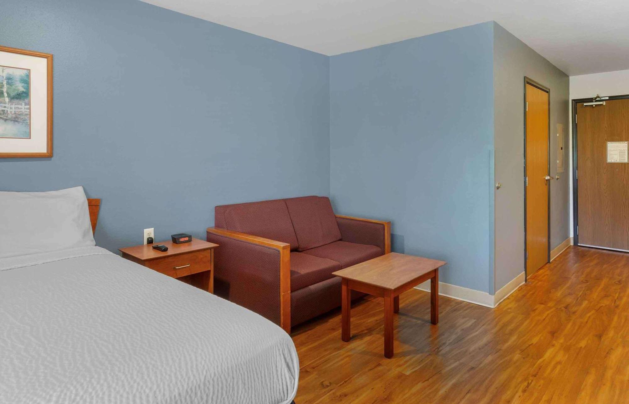 Extended Stay America Select Suites - Akron - South Portage Lakes Zewnętrze zdjęcie