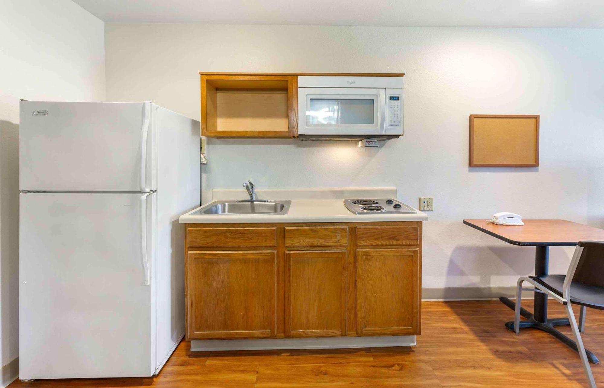 Extended Stay America Select Suites - Akron - South Portage Lakes Zewnętrze zdjęcie