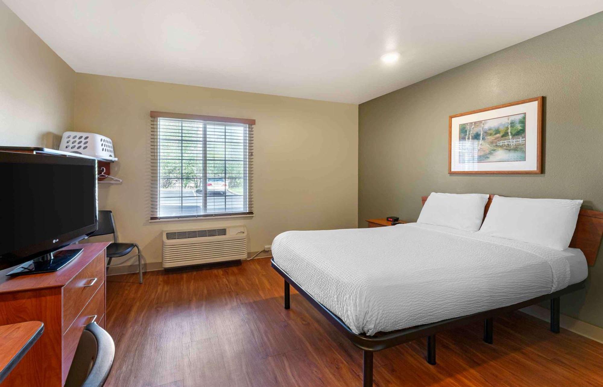 Extended Stay America Select Suites - Akron - South Portage Lakes Zewnętrze zdjęcie